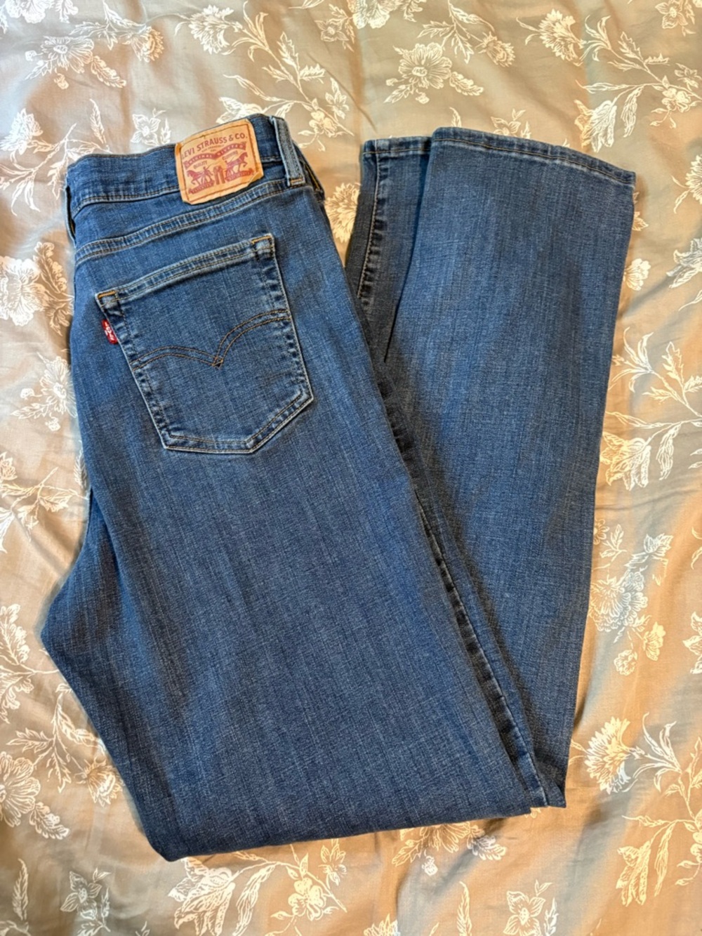 Levi's high rise straight jeans